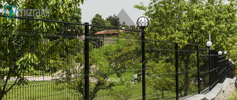 Spear Panel Fence