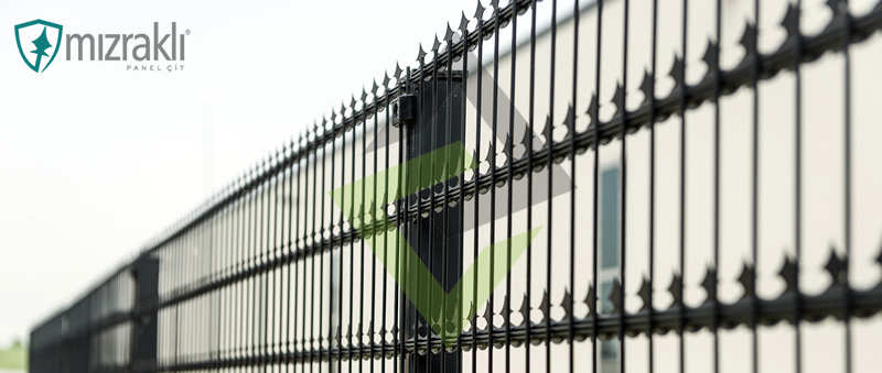 Spear Panel Fence