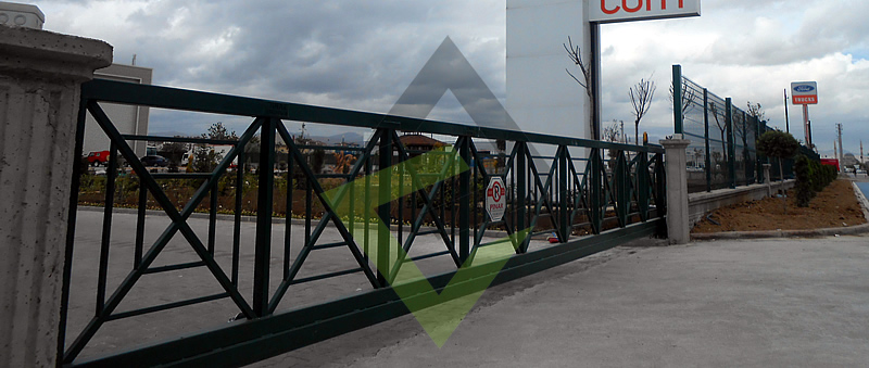 Dikenli Panel Çit